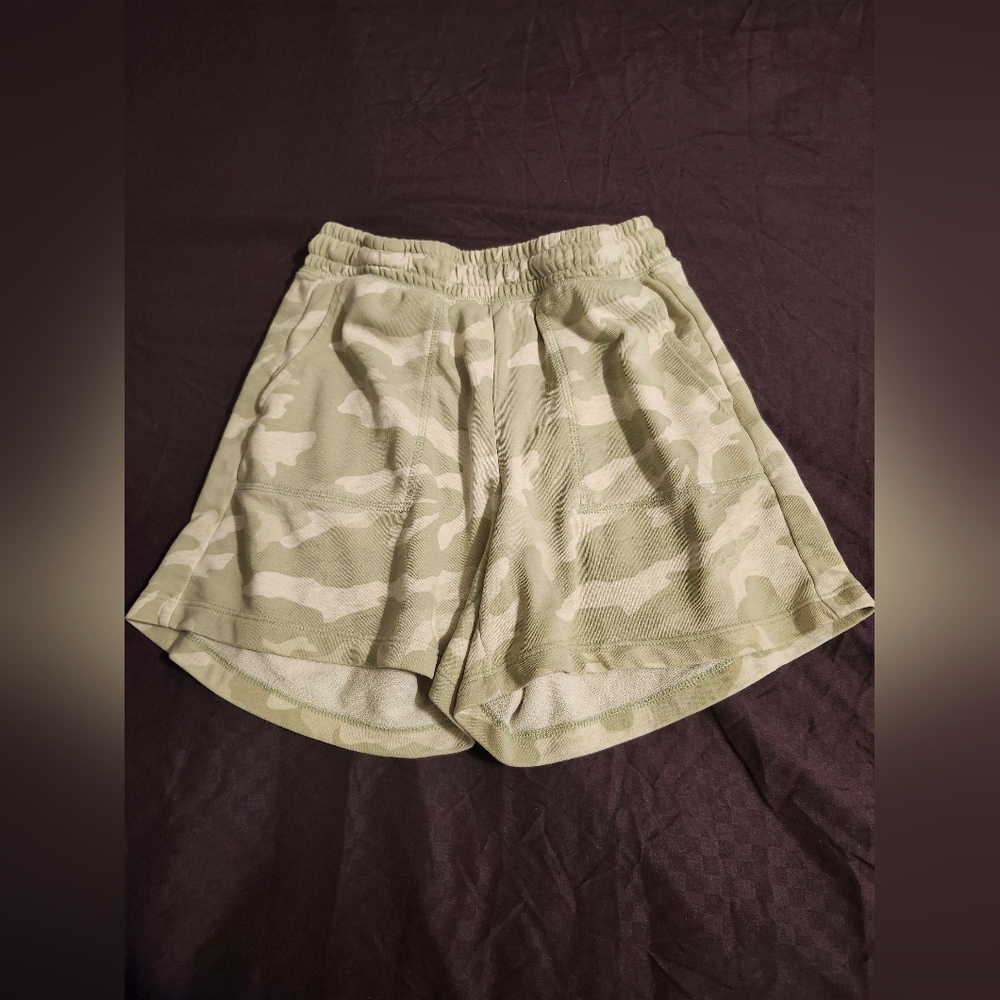 Camo Girl Shorts XL (14-16)